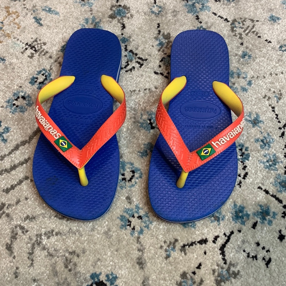 Havaianas size 2